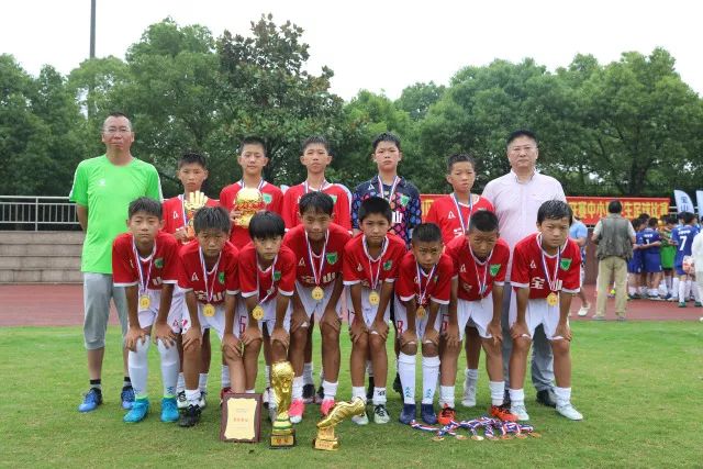 阿德巴约：詹姆斯加盟76人，我为他感到高兴